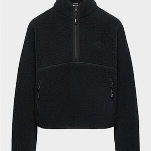 Aritzia Polartec 1/2 Zip Black S